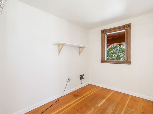 portland-oregon-2076780085 picture