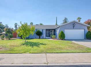 2538 Sunnyside Ave, Clovis, CA 93611