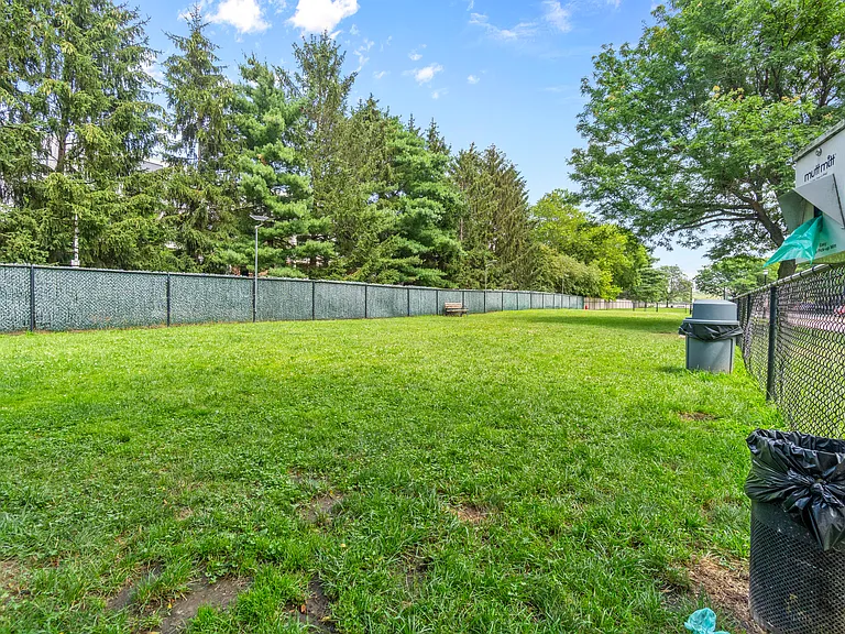 518 Ellery Ct #518 — Photo 44