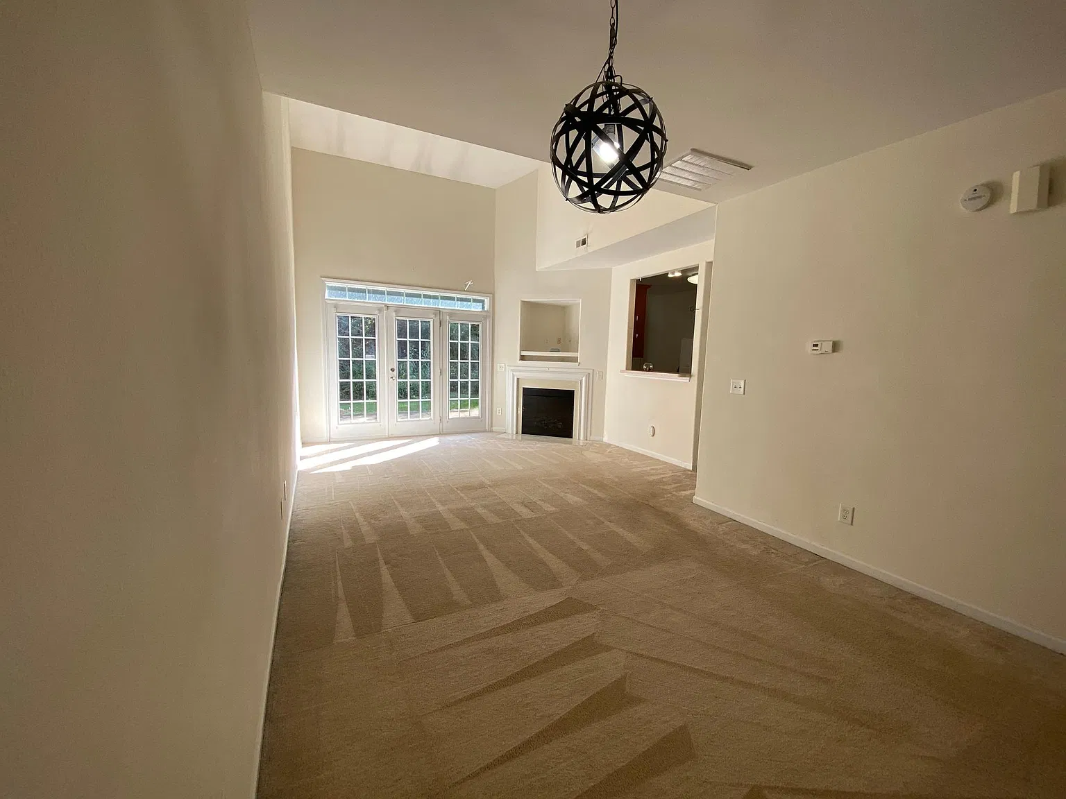 3 bed, 1635 sqft, $1,850 — Photo 3