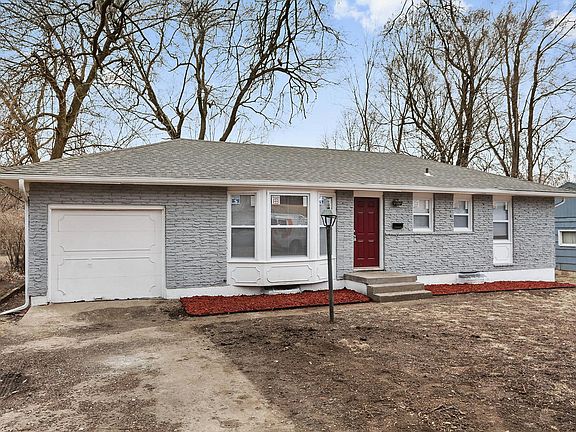 2nd image of 9626 Beacon Ave