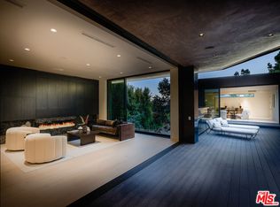 1626 Sunset Plaza Dr, Los Angeles, CA 90069