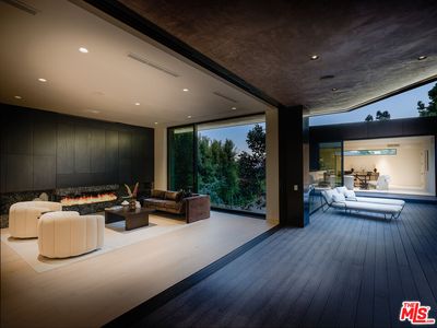 1626 Sunset Plaza Dr, Los Angeles, CA, 90069