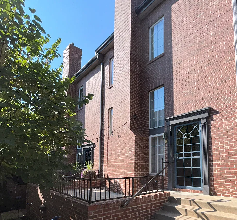 63 S Harrison St — Photo 2