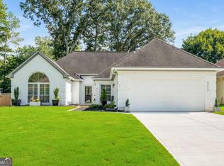 4315 Pinewalk Dr, Alpharetta, GA 30022