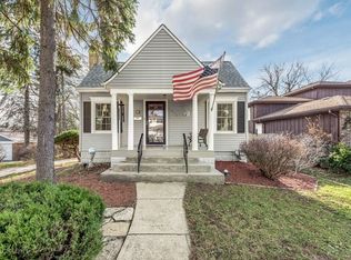 919 Highland Ct, Downers Grove, IL 60515