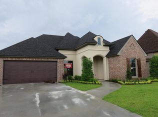 409 Misty Wind Dr, Broussard, LA 70518