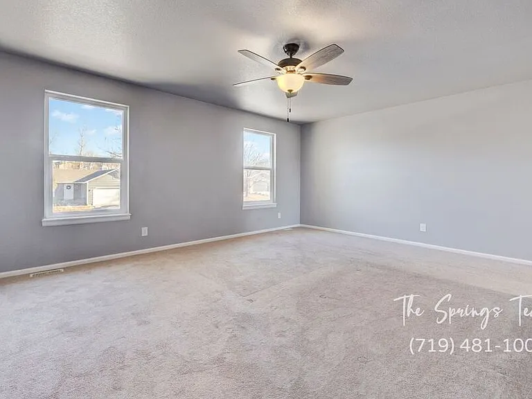 6460 Bugle Dr — Photo 26