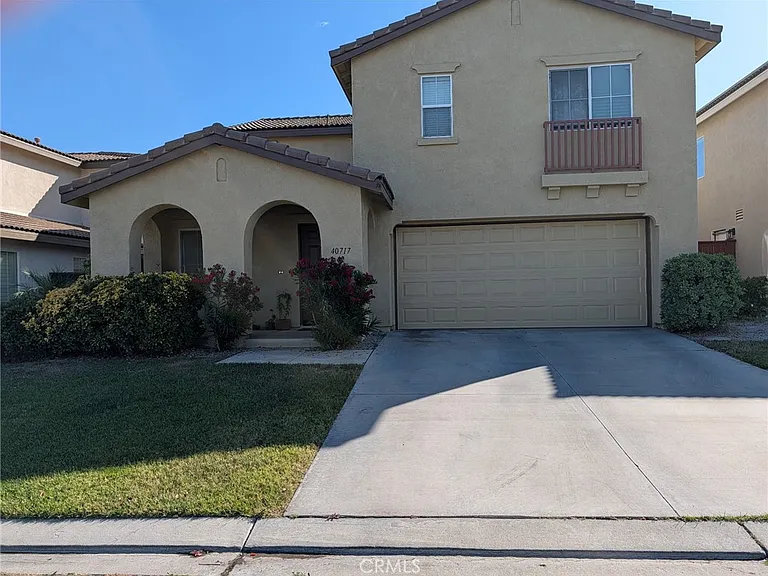 40717 Cartier St — Photo 1