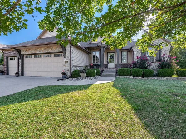 1427 E Timber Falls Ct, Andover, KS 67002