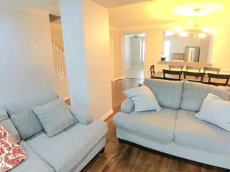 1719 Stacy Crst — Photo 15