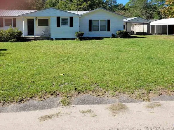 2413 S Purvis Dr, Florence, SC 29505