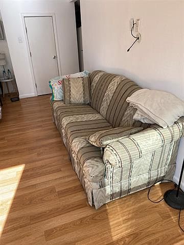1st image of 2409 Campus Ct