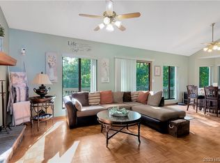 434 Cherokee Rd, Four Seasons, MO 65049