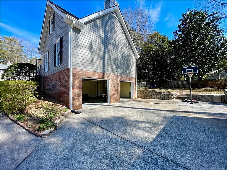 1721 Emerson Ct — Photo 39