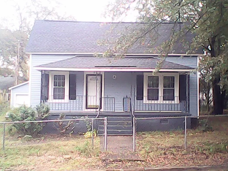 19 Pelzer St — Photo 8