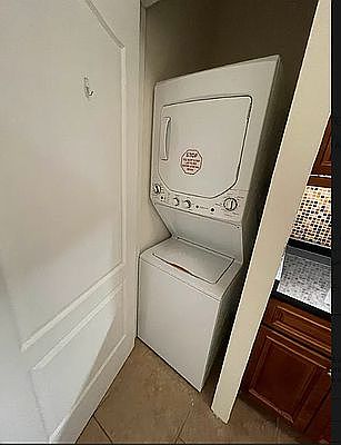 5th image of 324 W 43rd St APT 4B