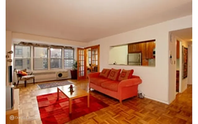 Rented by Douglas Elliman | media 14