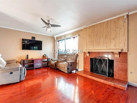 5th image of 3007 McLeod Dr