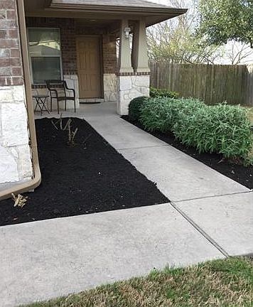 3rd image of 3609 Bach Dr