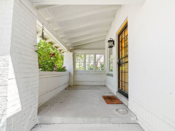 2nd image of 1066 S Josephine St