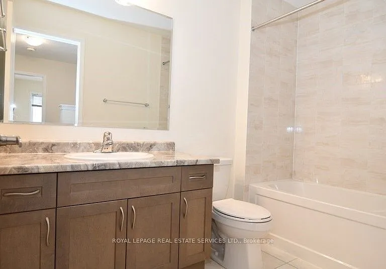 90 Howe Ave — Photo 11