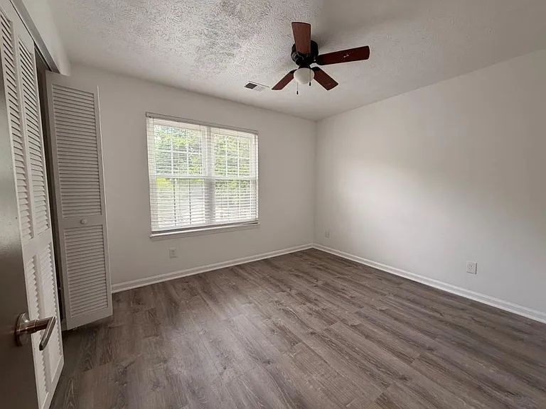 1026 Wuthering Way — Photo 14