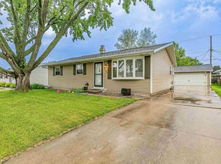 2248 Henry St, Neenah, WI 54956