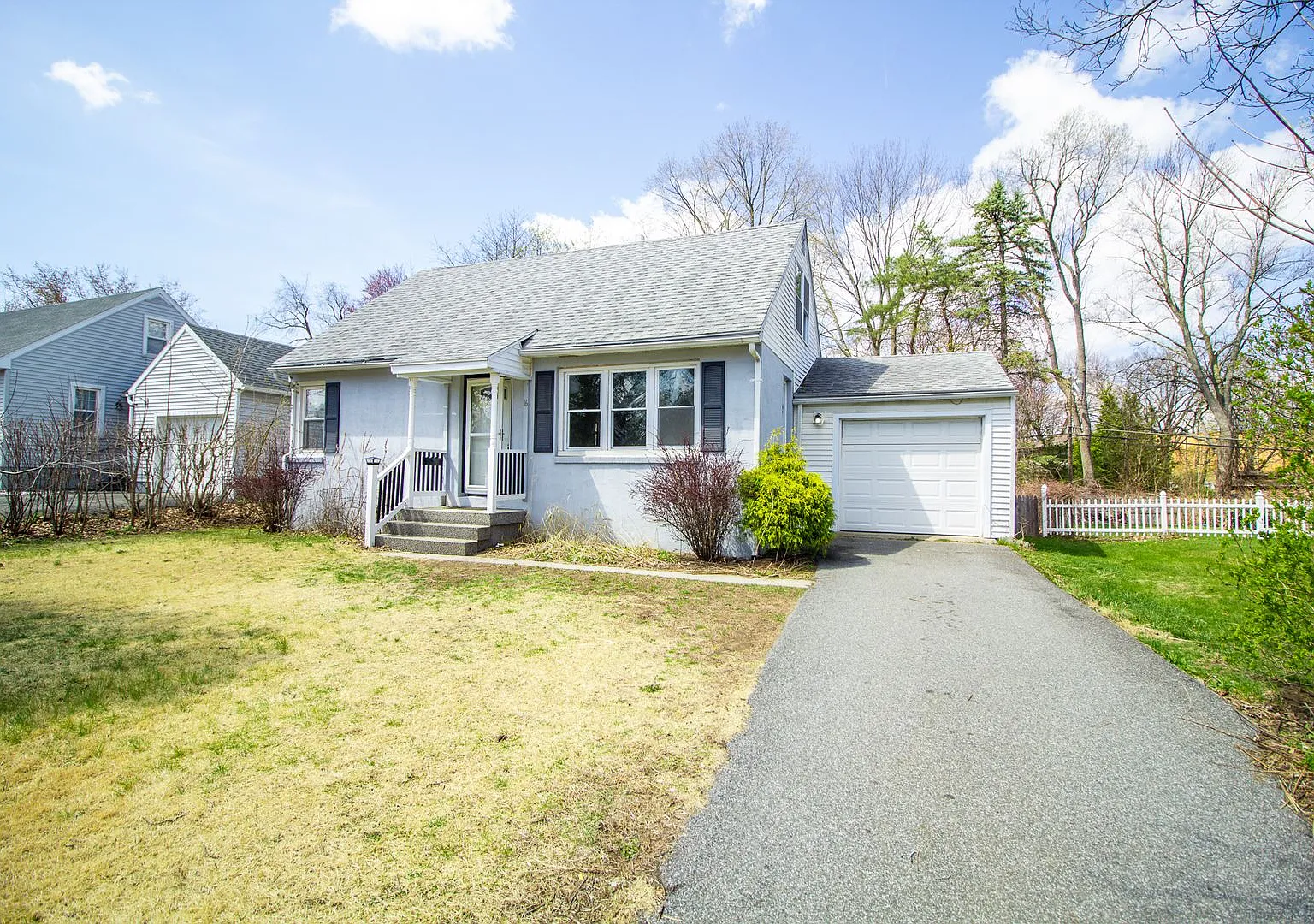 3 Bd 2ba 1152 Sf - North Colonie Schools — Photo 2
