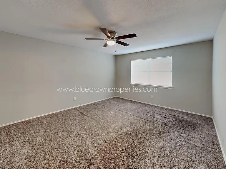 2414 S Graham Dr — Photo 11