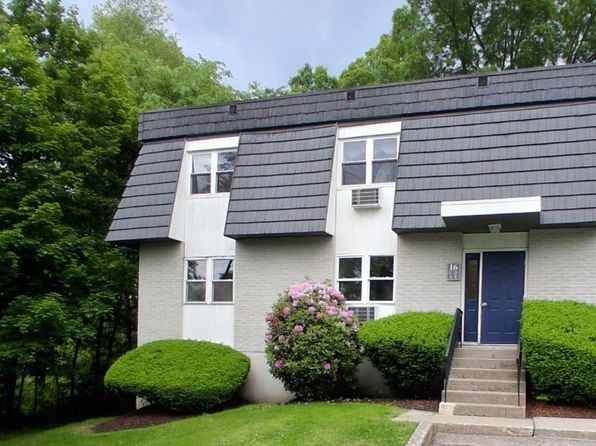 16 White Gate Dr APT A