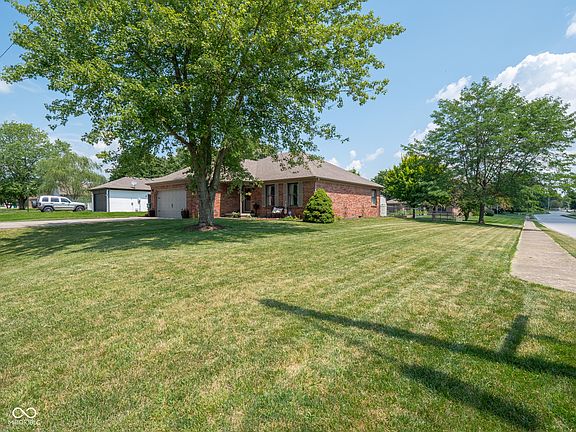 4th image of 1161 Money Ln