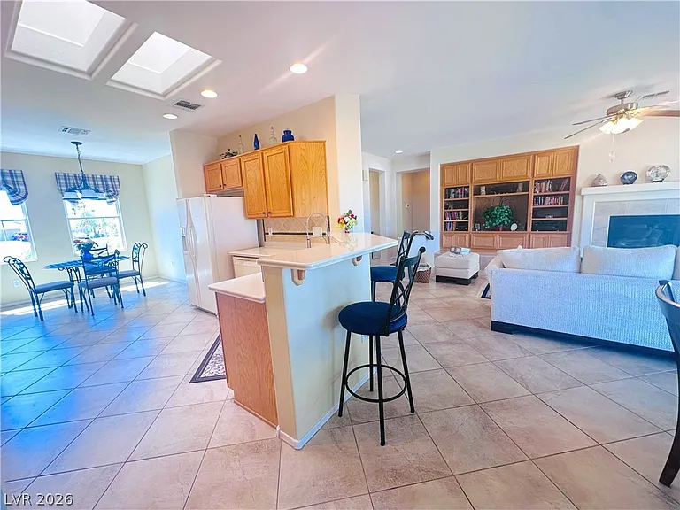 2988 Yellow Springs Ct — Photo 10