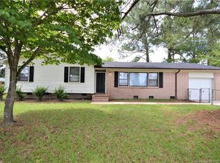 5201 Brookfield Rd, Fayetteville, NC 28303