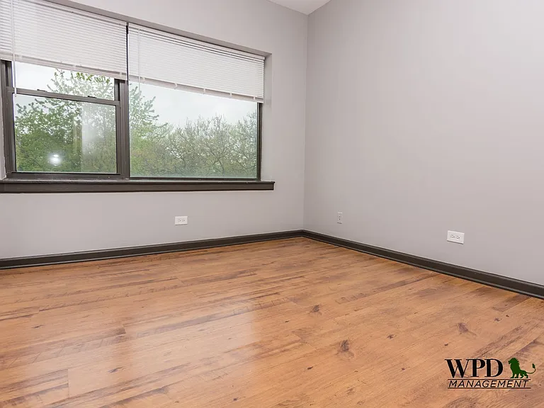 7844 S. Ellis Ave — Photo 14