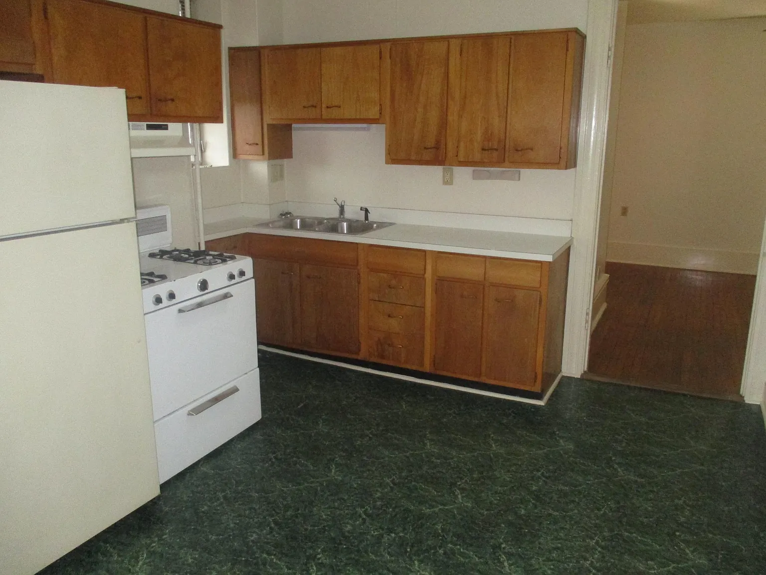2 bed, 1400 sqft, $1,150 — Photo 4