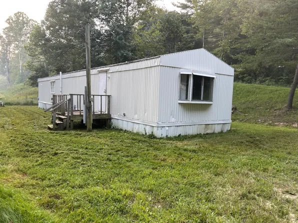 455 State Route 827, Greenup, KY 41144