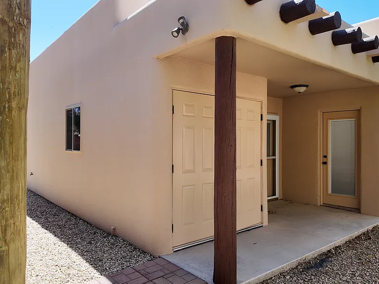 2647 Calle Primera #2-1 — Photo 2