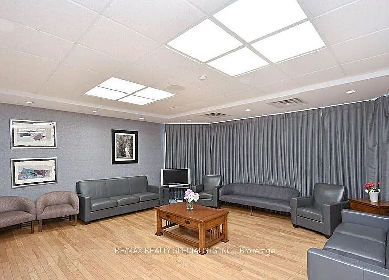 135 Hillcrest Ave #1112 — Photo 4