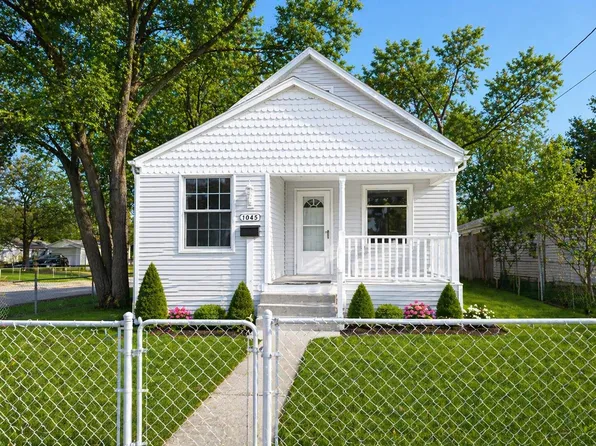 1045 E Forest Ave, Muskegon, MI 49442