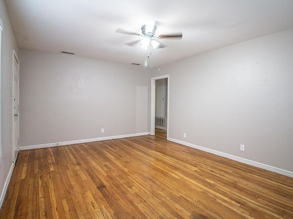 3rd image of 2715 36th St