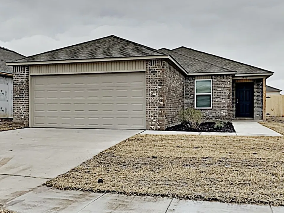 1913 Sloane Dr