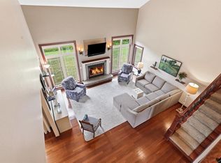 1551 Fox River RUN, Mukwonago, WI 53149