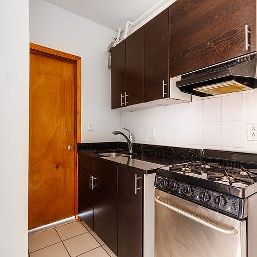 1st image of 55 Delancey St APT 3C