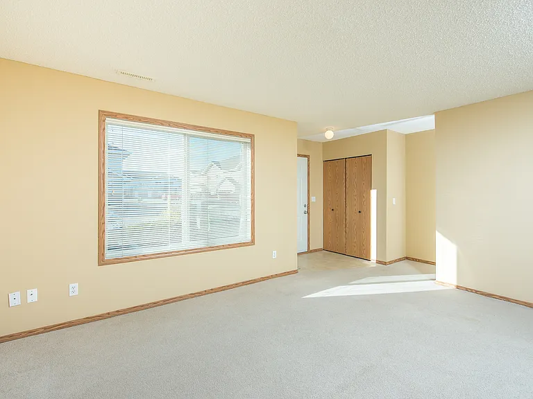 100 Jordan Pkwy — Photo 27