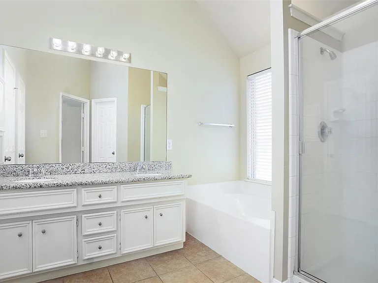 6214 Southcott Ct — Photo 16