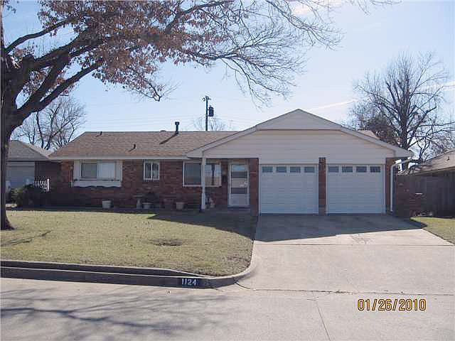 2nd image of 1124 Live Oak Dr