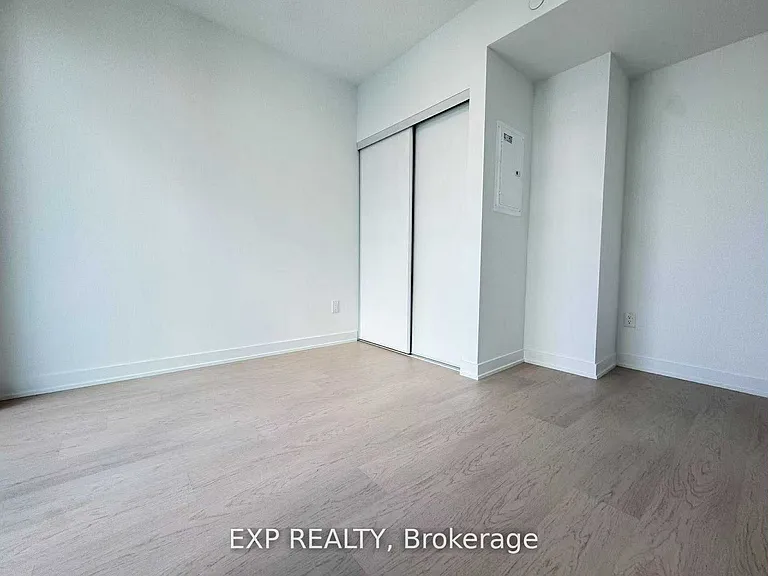 252 Church St #5510 — Photo 9