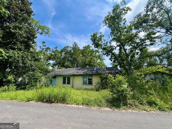 30 W 1st Ave, Hazlehurst, GA 31539