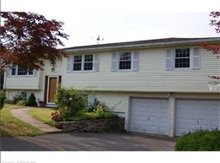 22 Eastwood Dr, Plainville, CT 06062